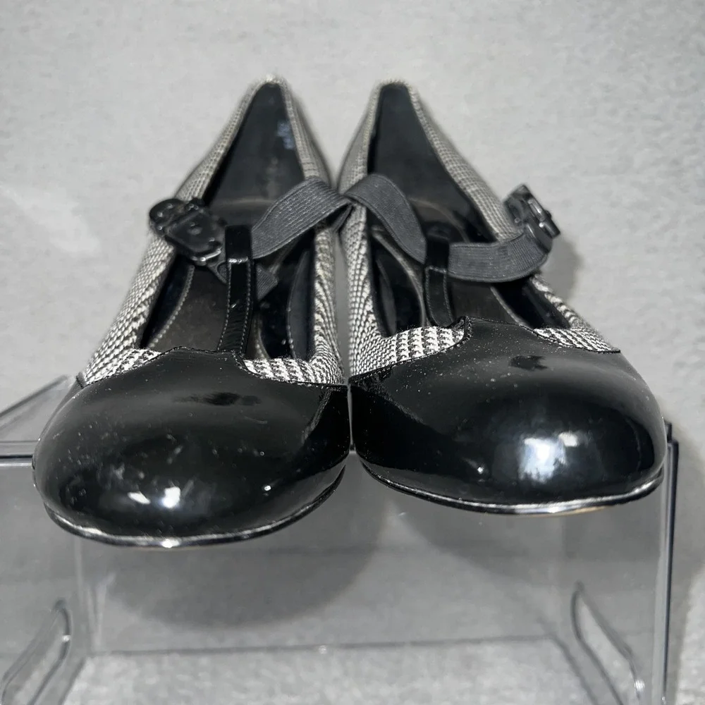 Circa Joan David Heels Women's Sz 8.5 Black‎ Patent Houndstooth T Strap Sandals